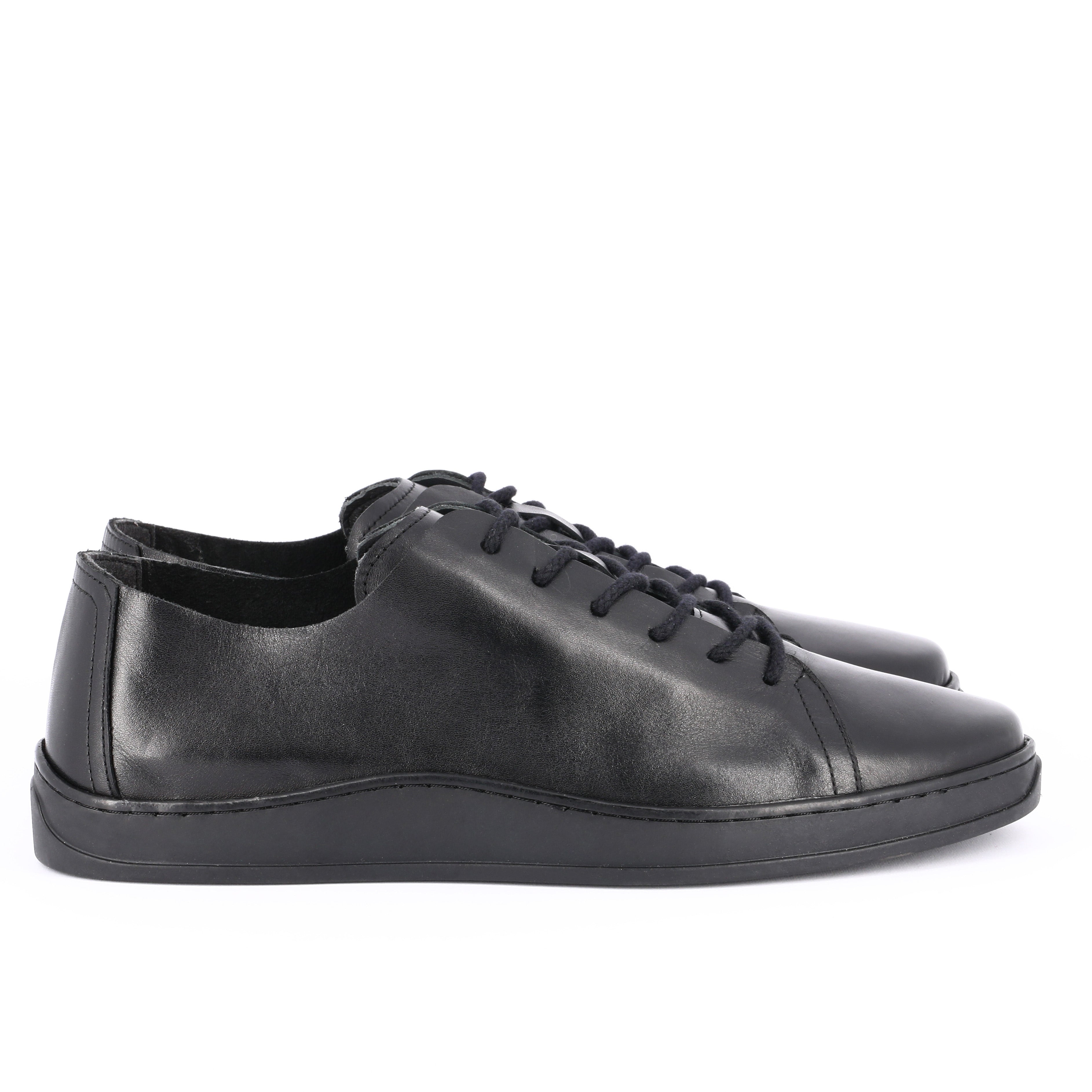 SNEAKERS in pelle total black