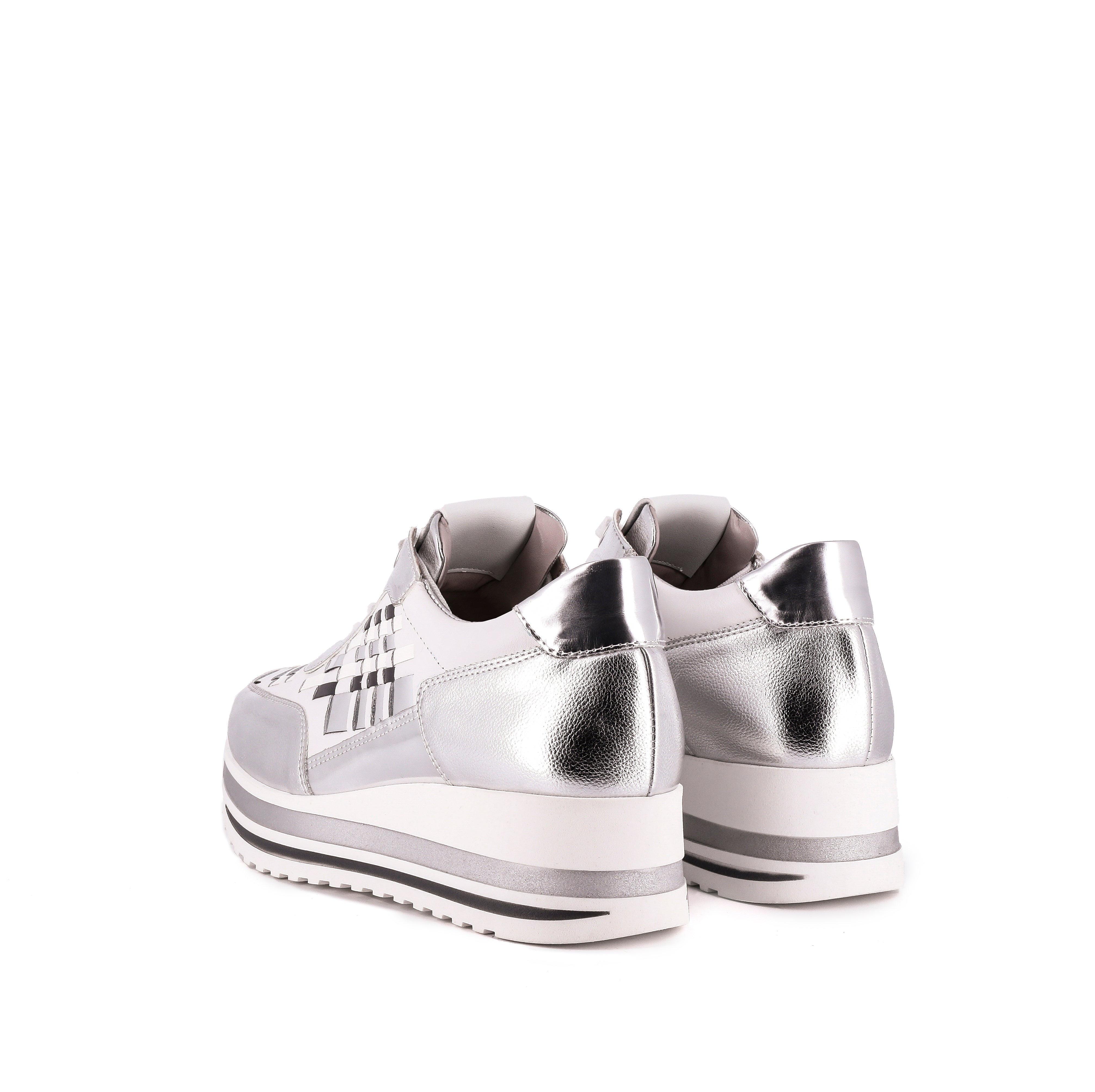 SNEAKERS con inserti intrecciati