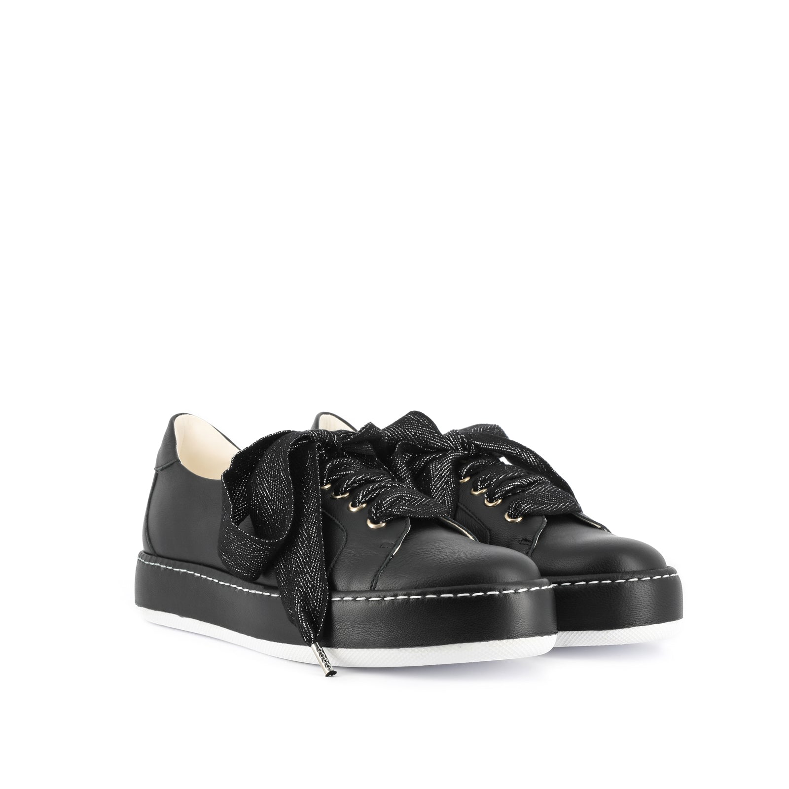SNEAKERS con fiocco largo